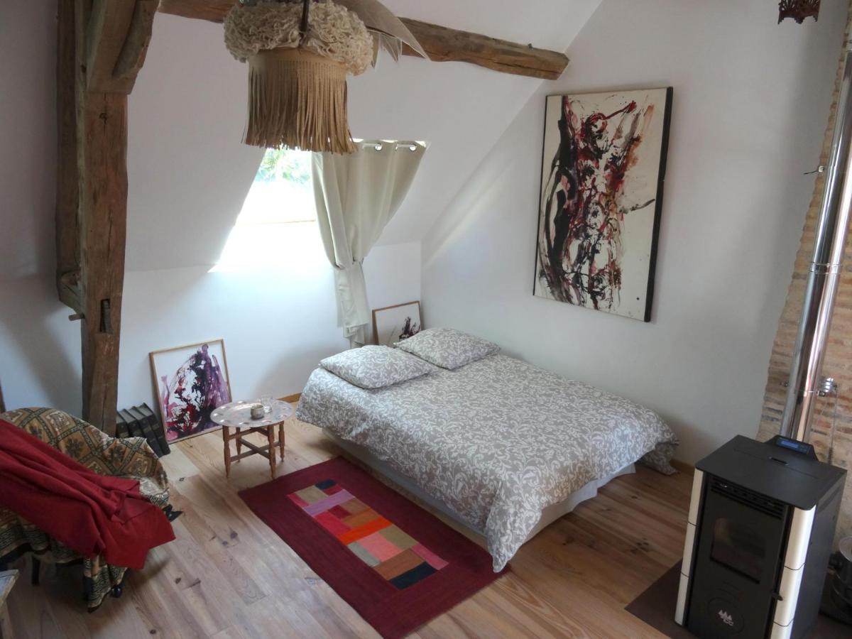 Bed and Breakfast L'Escalier Des Reves Saint-Sauveur-en-Puisaye Zewnętrze zdjęcie